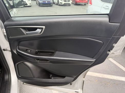 Used 2015 Ford Edge SEL w/ Equipment Group 201A image 18