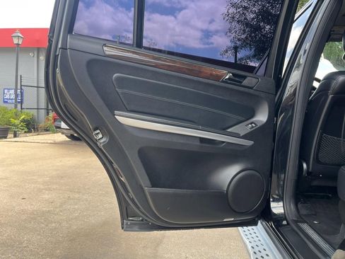 Used 2012 Mercedes-Benz GL 320 BlueTEC 4MATIC image 22
