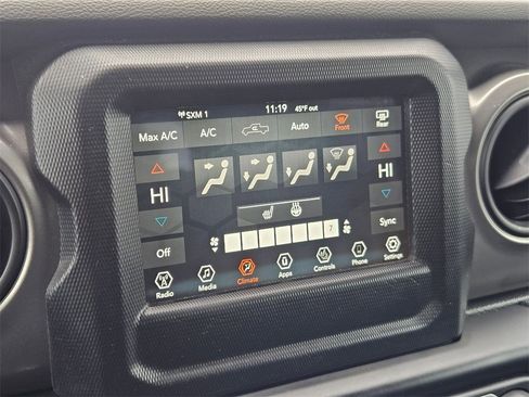 Certified 2023 Jeep Gladiator Willys image 27