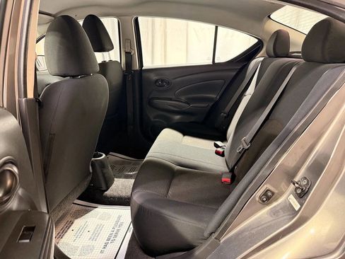 Used 2012 Nissan Versa SV image 12