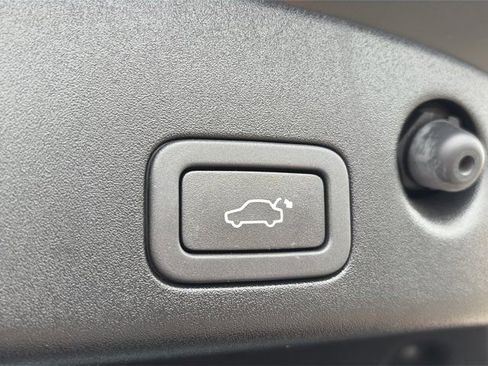 Used 2015 Jaguar XJ L Portfolio image 7