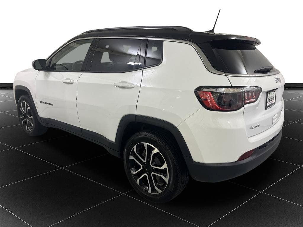 Used 2022 Jeep Compass Limited AWD/4WD image 3