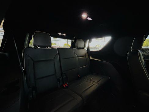 Used 2021 Chevrolet Tahoe Premier AWD/4WD image 41