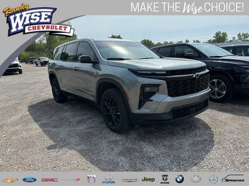 Used 2024 Chevrolet Traverse LS w/ Midnight/Sport Edition FWD image 1