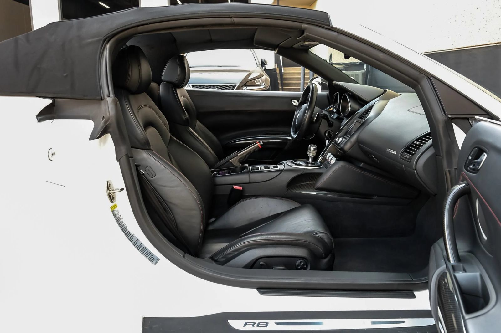 Used 2011 Audi R8 V10 AWD/4WD image 37