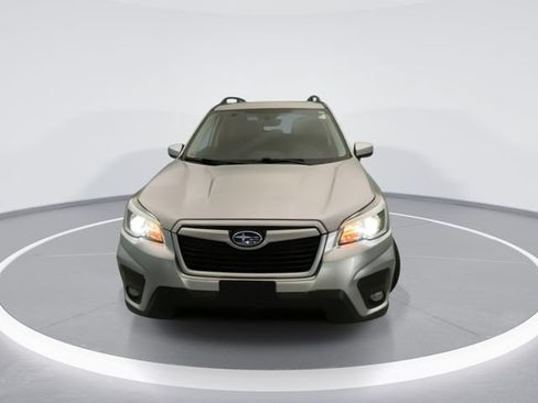 Used 2020 Subaru Forester Premium AWD/4WD image 7