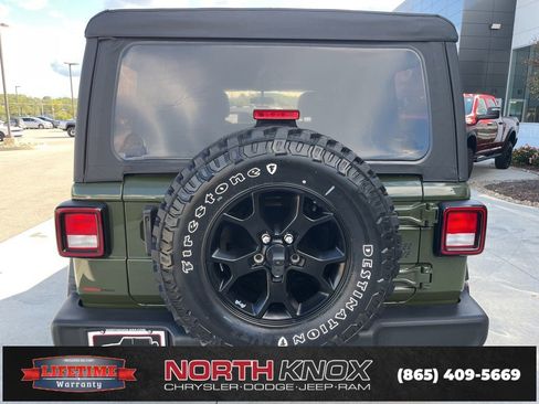 Used 2022 Jeep Wrangler Unlimited Sport image 18