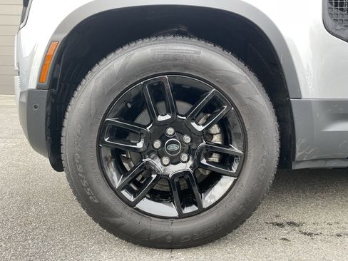 Certified 2024 Land Rover Defender 110 S image 9