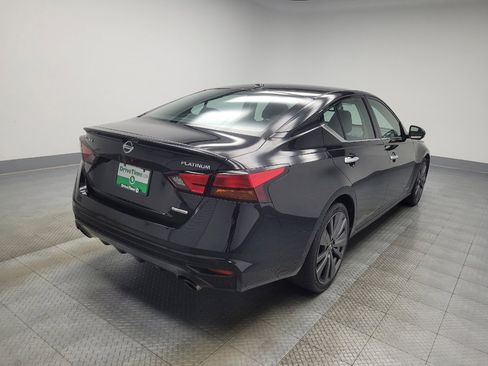 Used 2019 Nissan Altima 2.0 Edition One image 9
