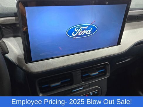New 2025 Ford Maverick XLT w/ XLT Luxury Package AWD/4WD image 26