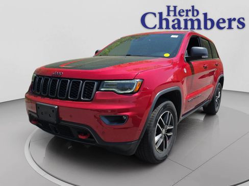 Used 2017 Jeep Grand Cherokee Trailhawk w/ Trailhawk Luxury Group AWD/4WD image 7
