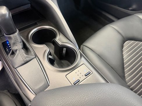 Used 2024 Toyota Camry SE FWD image 27