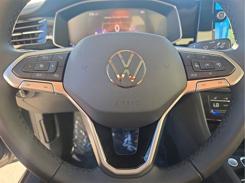 New 2026 Volkswagen Jetta SE image 25