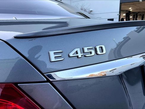 Used 2019 Mercedes-Benz E 450 4MATIC Sedan w/ Premium Package image 31