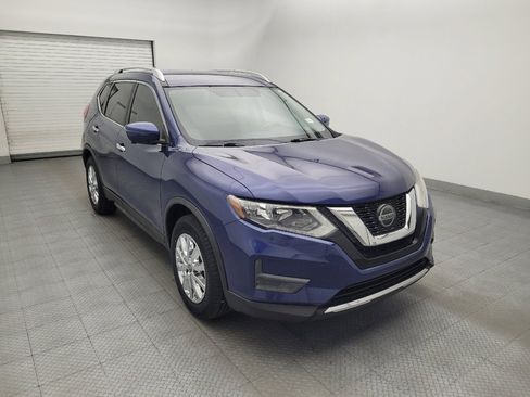 Used 2018 Nissan Rogue SV w/ Premium Package FWD image 13