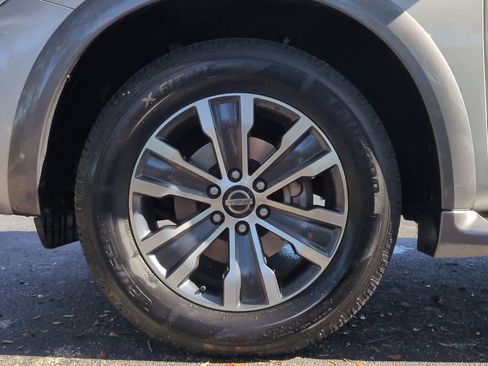 Used 2020 Nissan Armada SL w/ Premium Package image 14