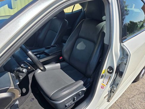 Used 2018 Lexus IS 300 AWD w/ Comfort Package image 13