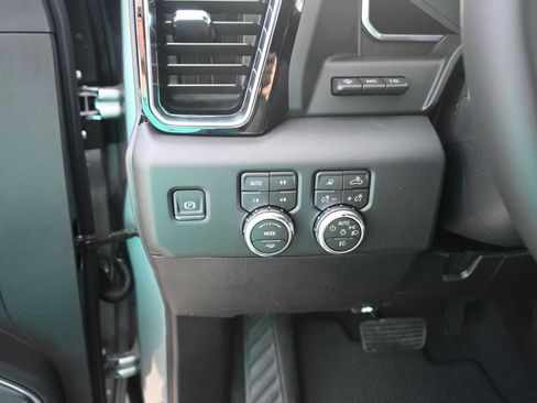 New 2026 GMC Sierra 3500 Denali w/ Denali Reserve Package image 31