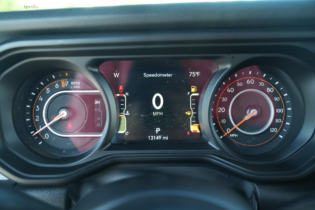 Used 2024 Jeep Gladiator Sport AWD/4WD image 31