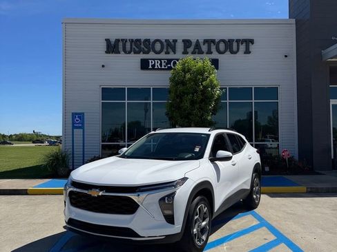 Used 2025 Chevrolet Trax LT w/ LT Convenience Package FWD image 1