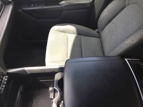 Used 2020 RAM 1500 Big Horn AWD/4WD image 19