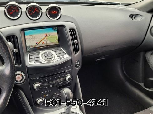 Used 2009 Nissan 370Z Touring image 22
