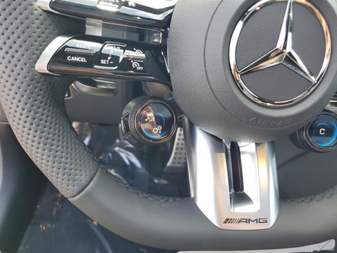 Used 2026 Mercedes-Benz GLC 43 AMG 4MATIC image 37