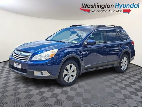 Used 2011 Subaru Outback 2.5i Premium AWD/4WD image 3