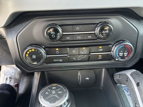 Used 2023 Ford Bronco Big Bend AWD/4WD image 21
