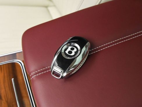 New 2026 Bentley Flying Spur Plug-In Hybrid AWD/4WD image 21