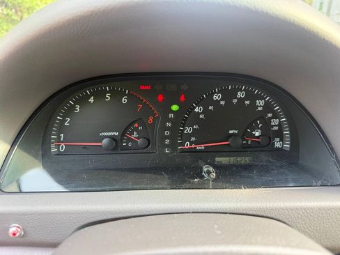 Used 2002 Toyota Camry LE FWD image 10
