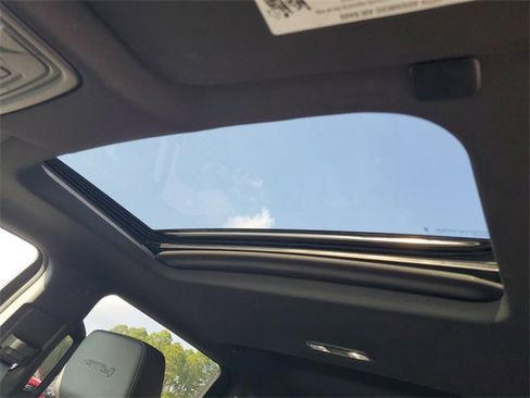 Used 2024 GMC Sierra 1500 AT4 w/ AT4 Preferred Package image 10