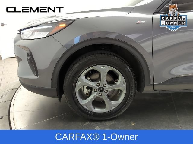 Used 2025 Ford Escape ST-Line AWD/4WD image 2
