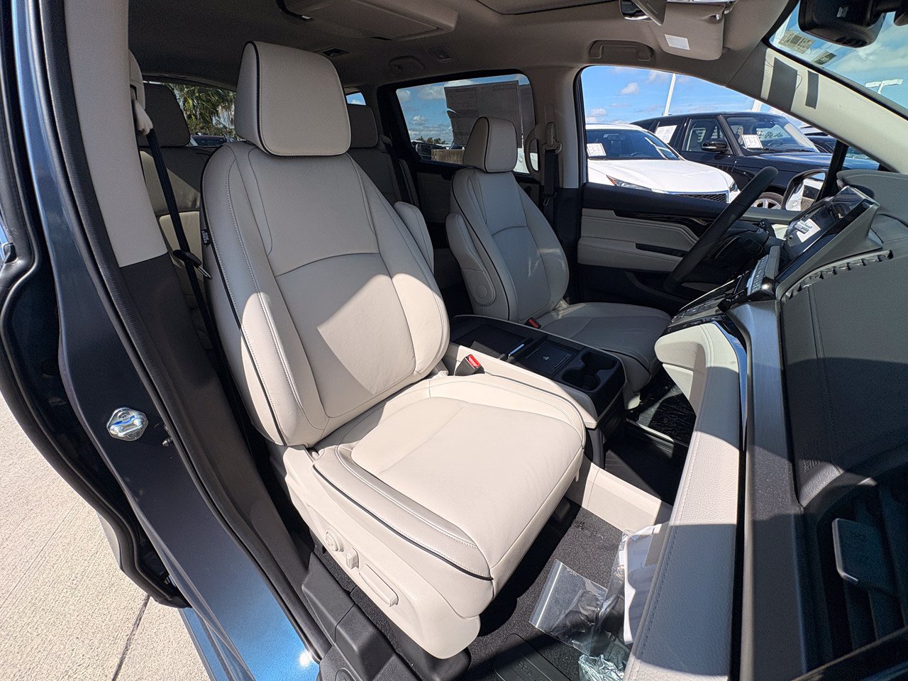 New 2027 Honda Odyssey Touring image 15