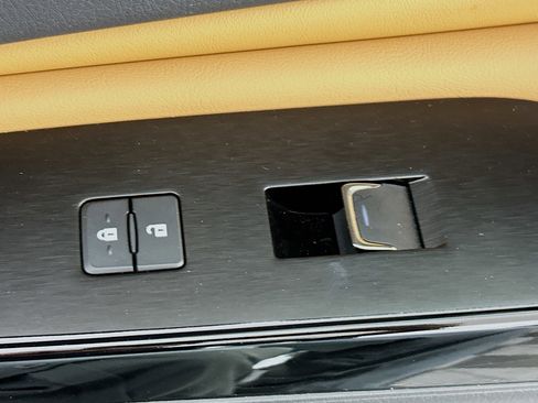 Used 2024 Lexus ES 350 w/ Premium Package image 29