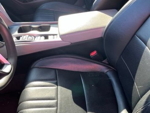 Used 2018 Honda Accord Hybrid image 12