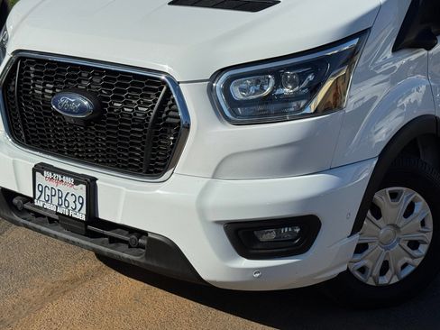 Used 2023 Ford Transit 350 XLT image 3