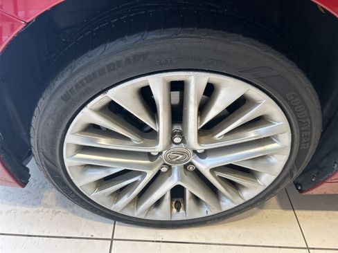 Used 2015 Lexus ES 350 w/ Ultra Luxury Package image 22