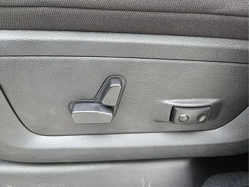 New 2026 RAM 2500 Big Horn AWD/4WD image 15
