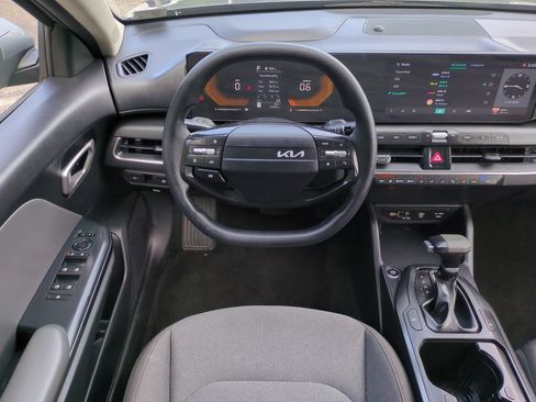 Used 2025 Kia K4 FWD image 15
