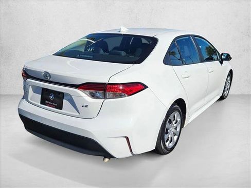 Used 2023 Toyota Corolla LE image 5