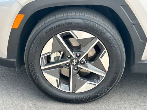 Used 2025 Hyundai Tucson SEL FWD image 13