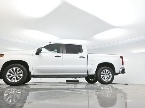 Used 2022 Chevrolet Silverado 1500 Custom image 7
