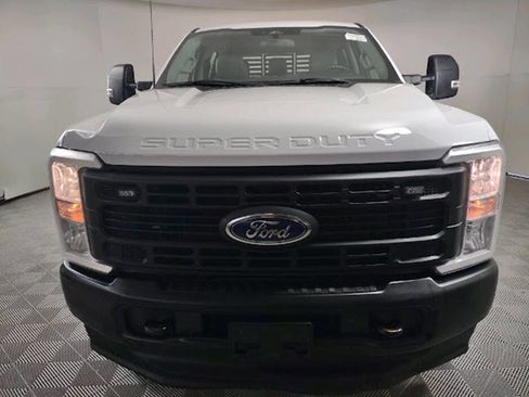 Used 2024 Ford F250 XL image 2