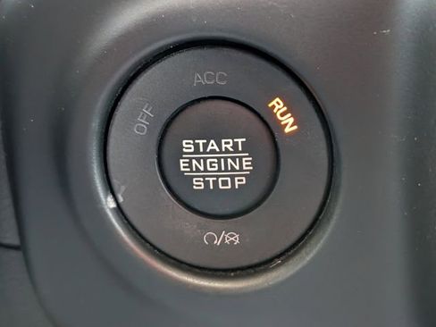 Used 2023 Jeep Wrangler Unlimited Rubicon w/ Dual Top Group AWD/4WD image 30