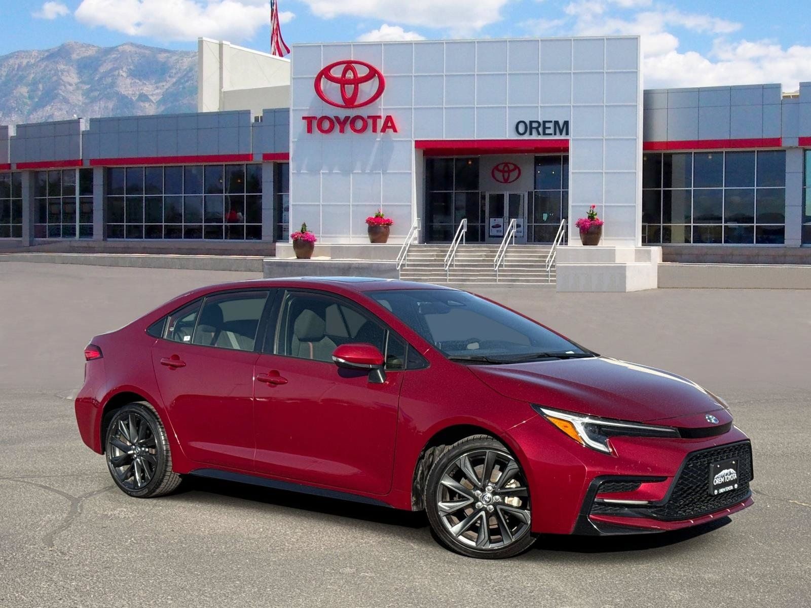 Used 2024 Toyota Corolla SE w/ SE Package FWD image 1