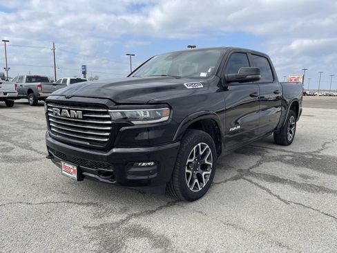 Used 2025 RAM 1500 Laramie w/ Laramie Southwest Edition AWD/4WD image 8