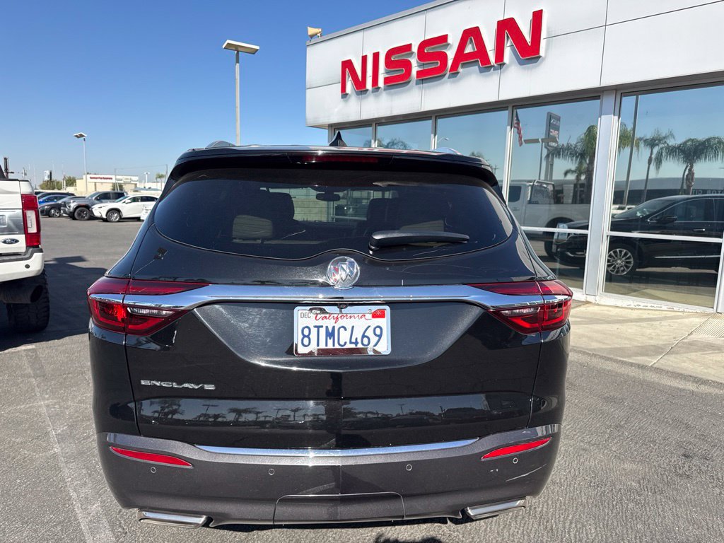 Used 2020 Buick Enclave Essence w/ LPO, Cargo Package FWD image 3