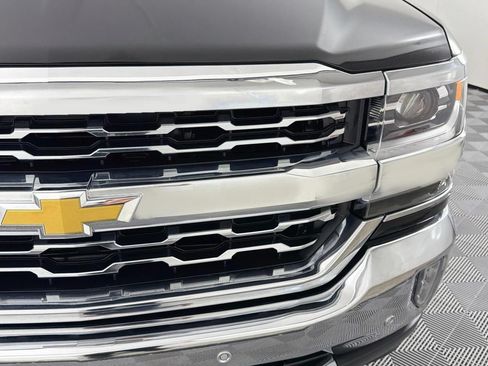 Used 2017 Chevrolet Silverado 1500 LTZ w/ High Desert Package AWD/4WD image 4