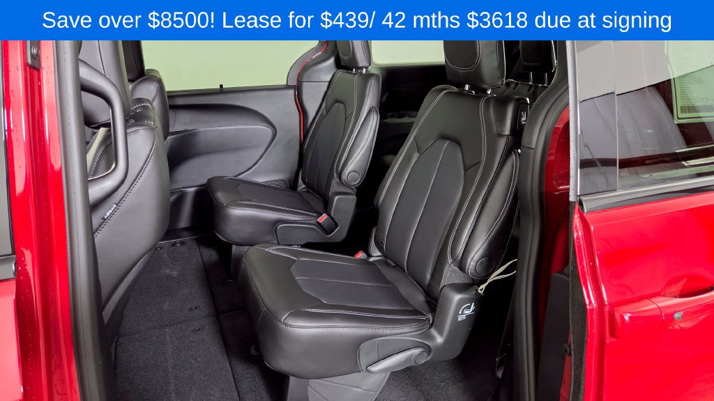 New 2026 Chrysler Pacifica Select w/ S Appearance Package FWD image 29